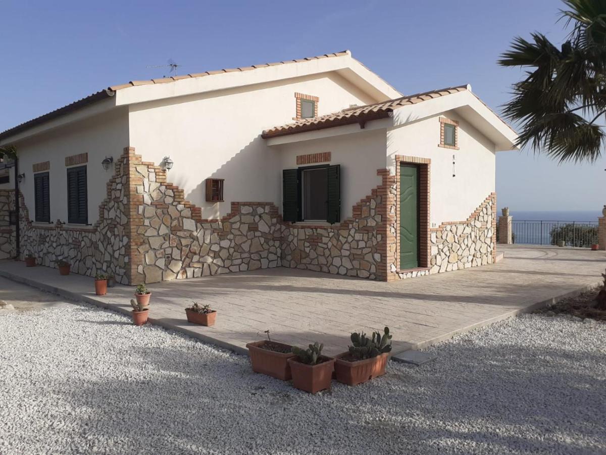 モンタッレグロ Il Casale Di Bovo Marinaヴィラ エクステリア 写真