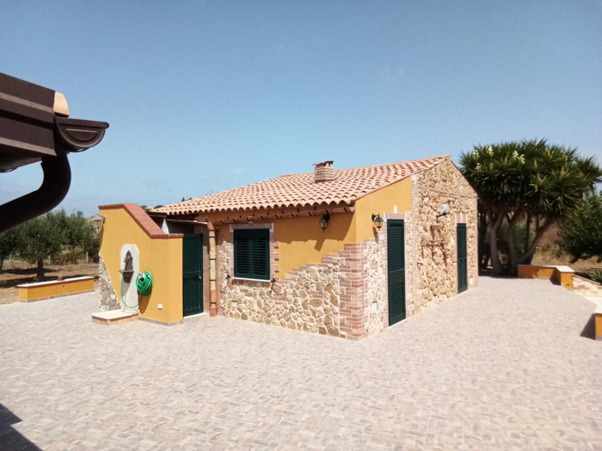 モンタッレグロ Il Casale Di Bovo Marinaヴィラ エクステリア 写真
