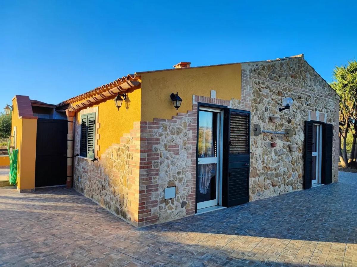 モンタッレグロ Il Casale Di Bovo Marinaヴィラ エクステリア 写真
