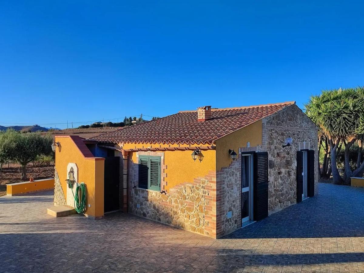 モンタッレグロ Il Casale Di Bovo Marinaヴィラ エクステリア 写真
