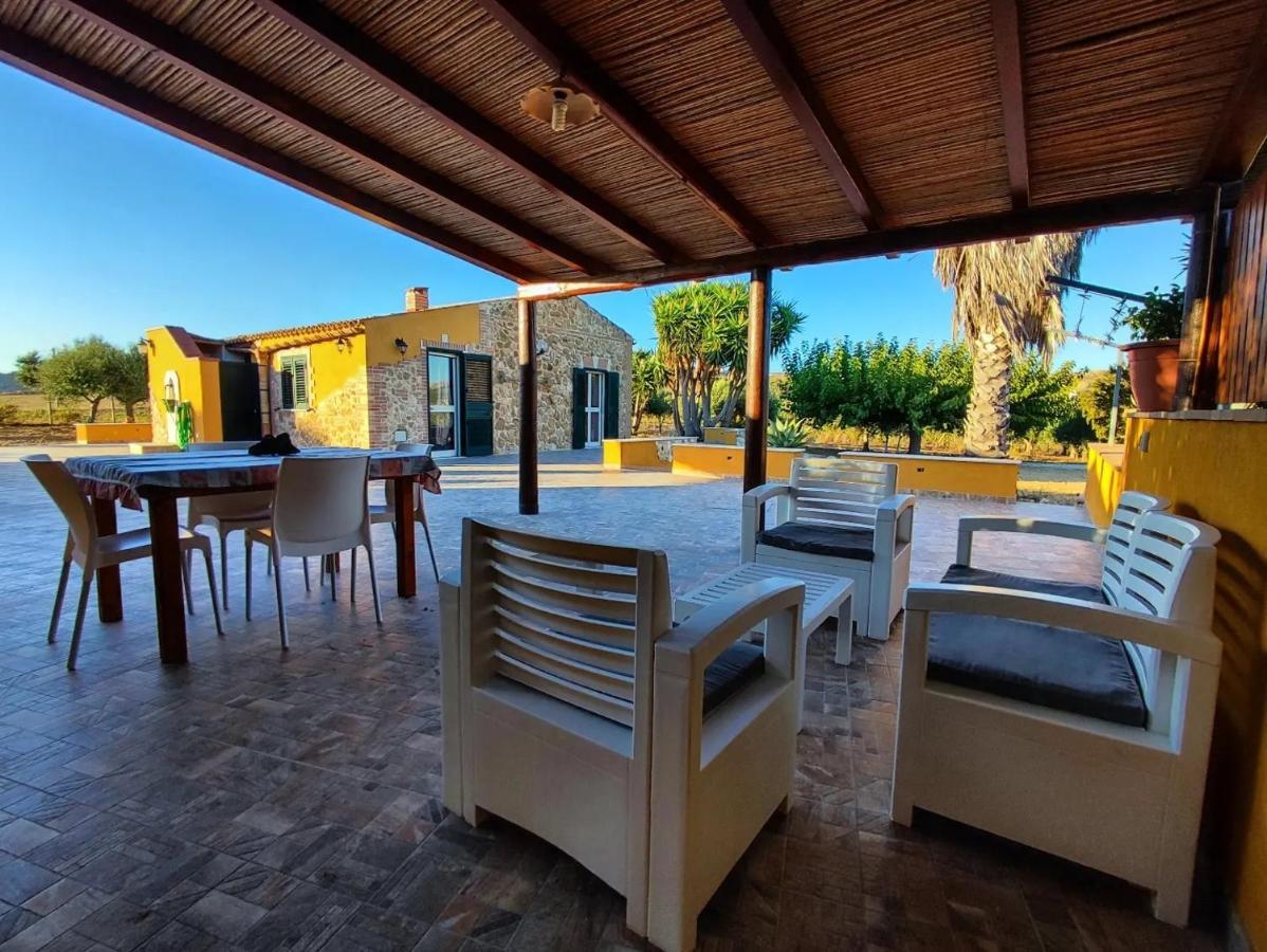 モンタッレグロ Il Casale Di Bovo Marinaヴィラ エクステリア 写真
