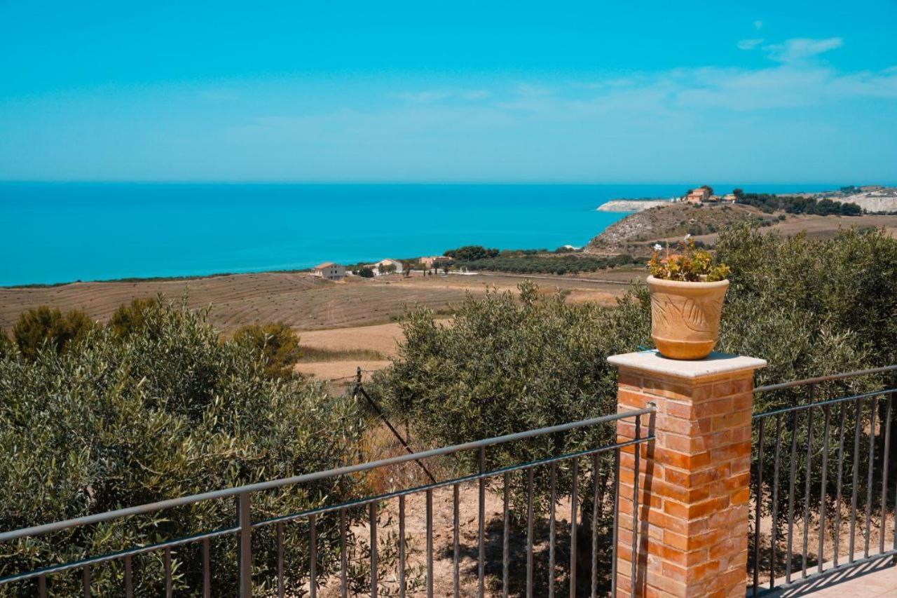 モンタッレグロ Il Casale Di Bovo Marinaヴィラ エクステリア 写真