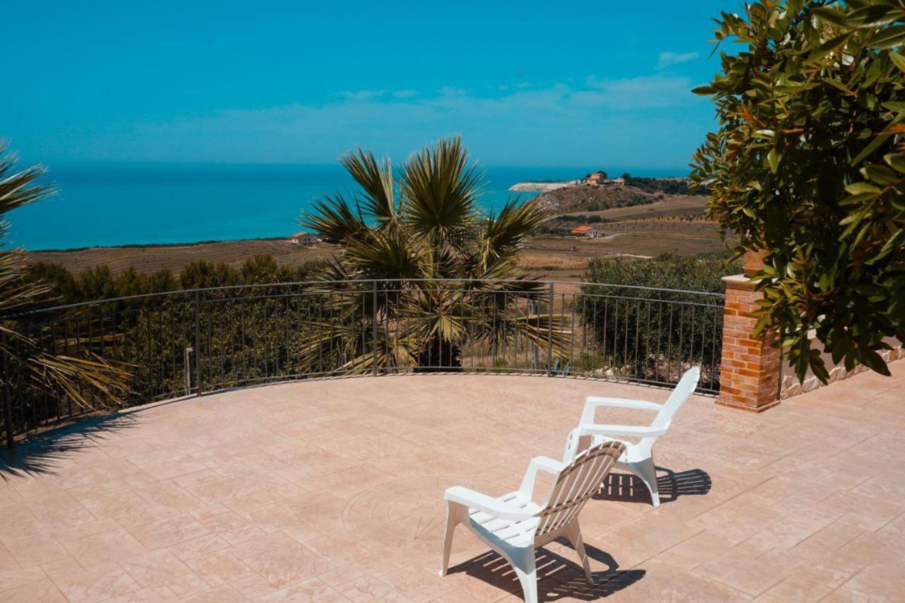 モンタッレグロ Il Casale Di Bovo Marinaヴィラ エクステリア 写真